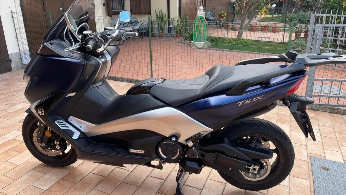 Yamaha T-Max 530 DX (2017 - 19)  (3)