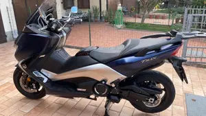 Yamaha T-Max 530 DX (2017 - 19)  (3)