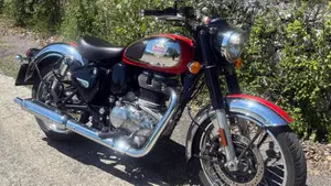Royal Enfield Classic 350 (2021 - 26)  (4)