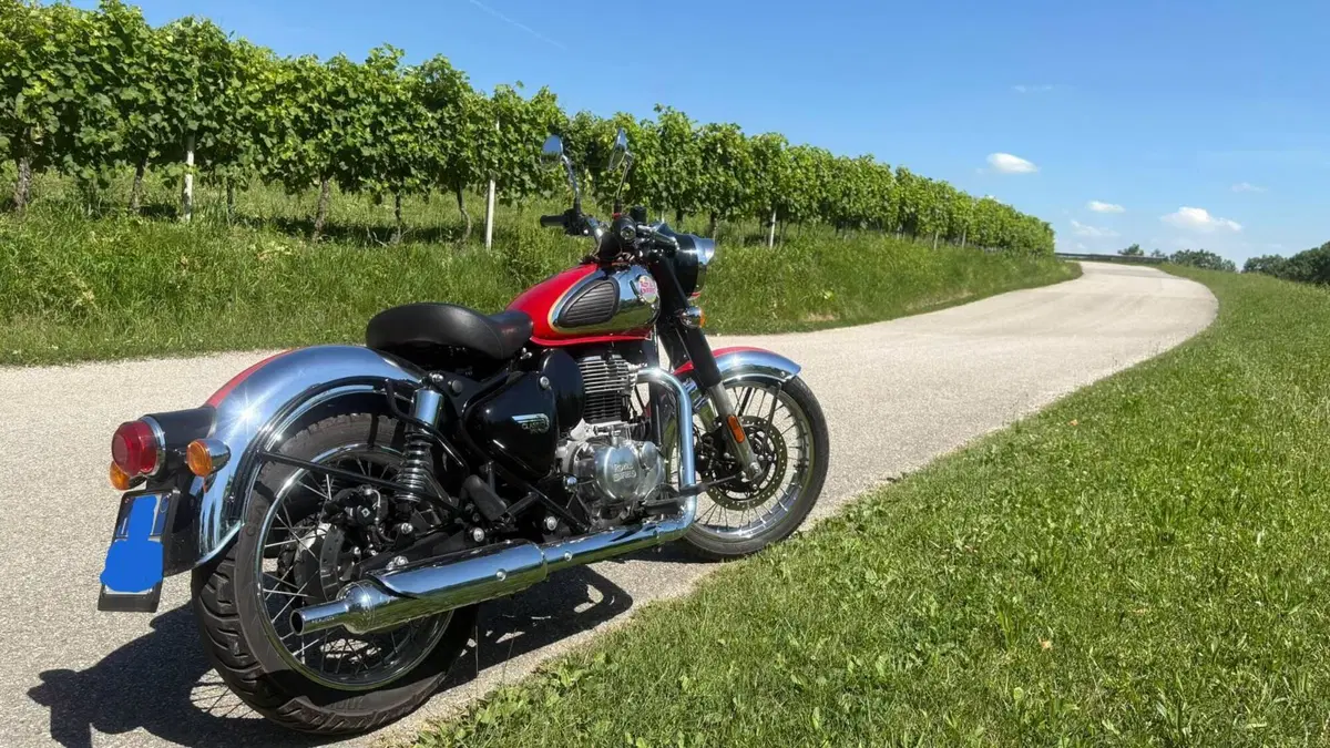 Royal Enfield Classic 350 (2021 - 26)  (5)