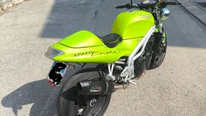 Triumph Speed Triple 955 (1998 - 01)  (3)
