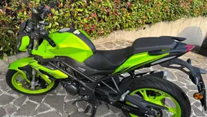 Benelli BN 125 (2018 - 20)  (2)