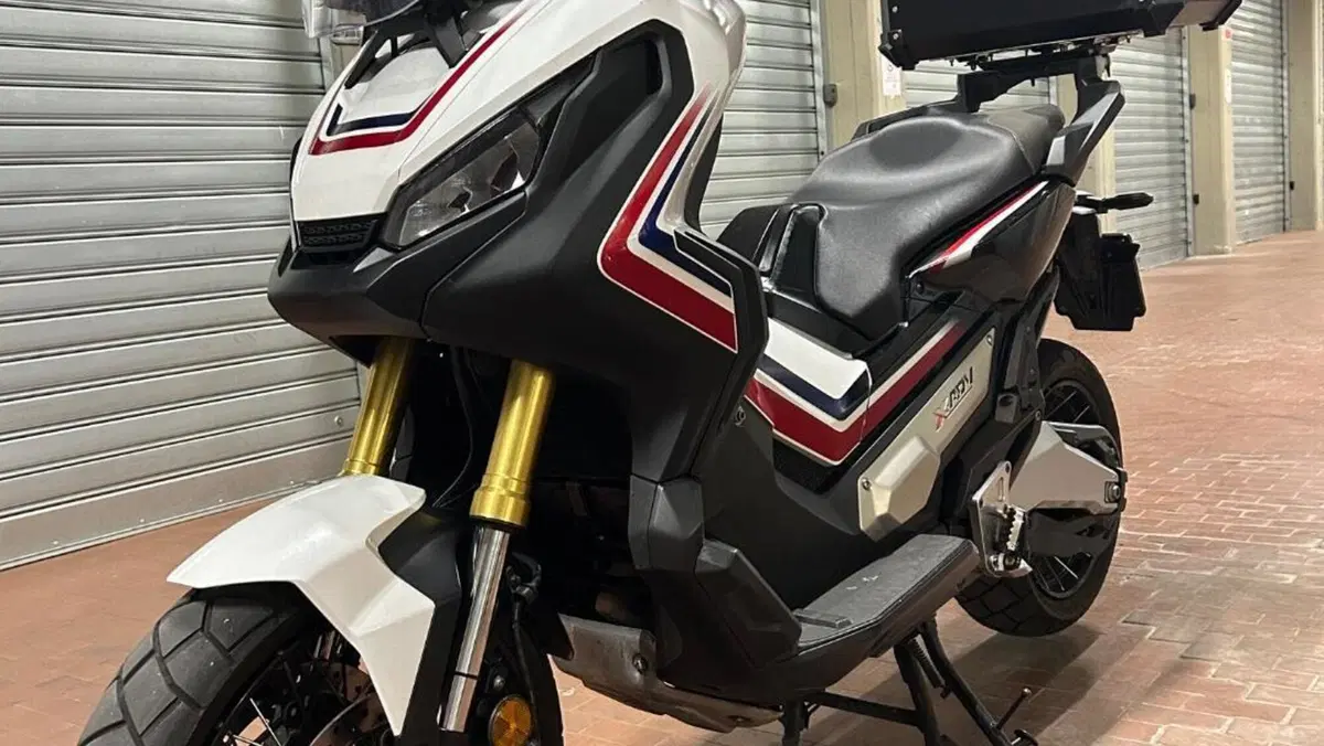 Honda X-ADV 750 (2017)  (4)