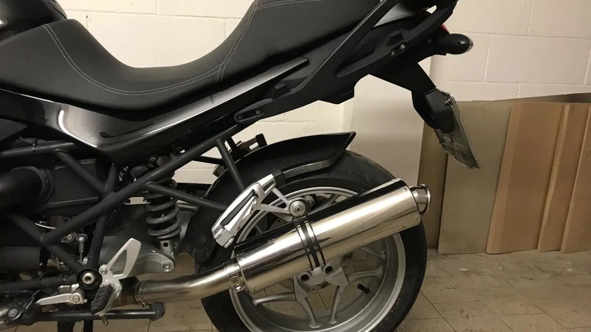 Bmw R 1200 R (2006 - 11)  (2)