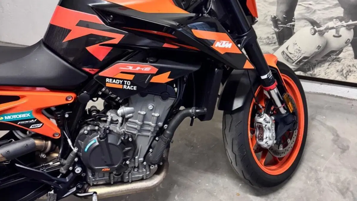 KTM 890 Duke GP (2022 - 23)  (9)