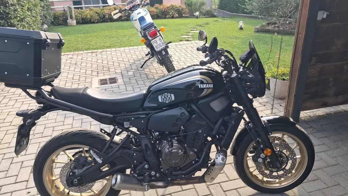 Yamaha XSR 700 (2022 - 26)  (3)