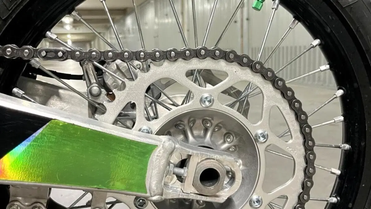 Kawasaki KX250F (2027)  (4)