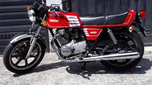 Yamaha   (4)