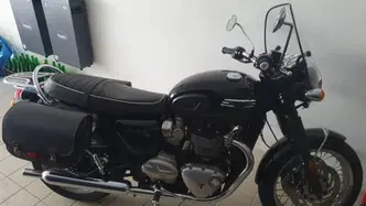Triumph Bonneville T120 Black (2021 - 25) usata