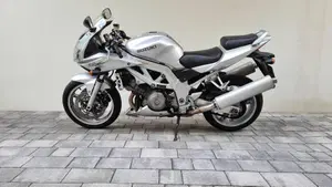 Suzuki   (2)