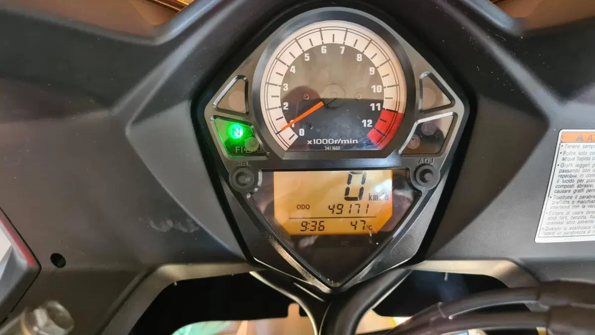 Suzuki   (5)
