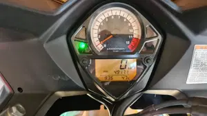 Suzuki   (5)