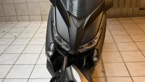 Yamaha X-Max 400 ABS (2013 - 16)  (3)