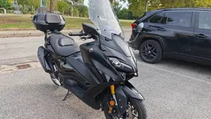 Yamaha T-Max 560 Tech Max (2022 - 24) 