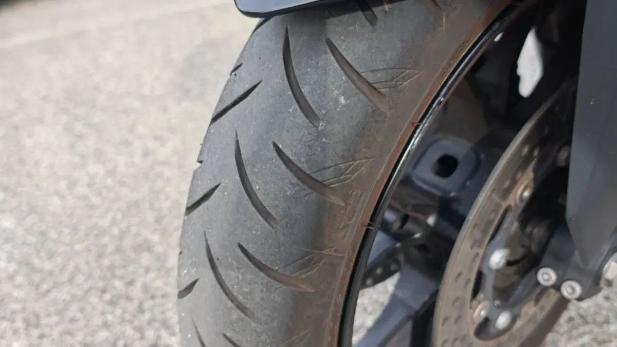 Yamaha T-Max 560 Tech Max (2022 - 24)  (15)