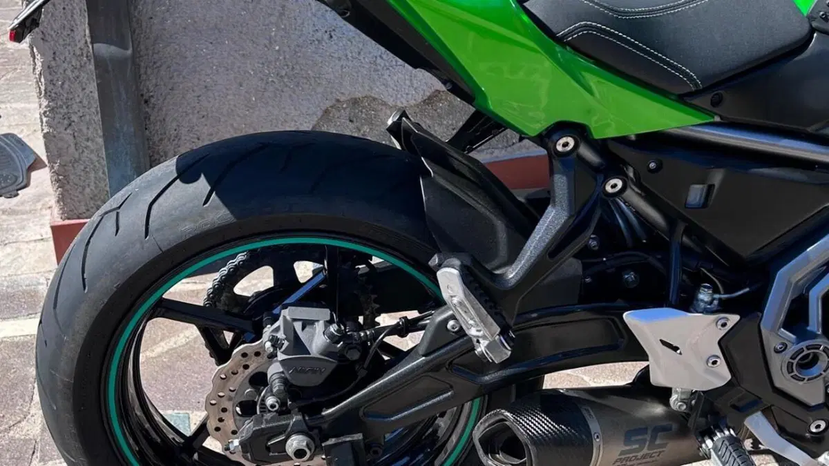 Kawasaki Z 650 (2017 - 19)  (6)