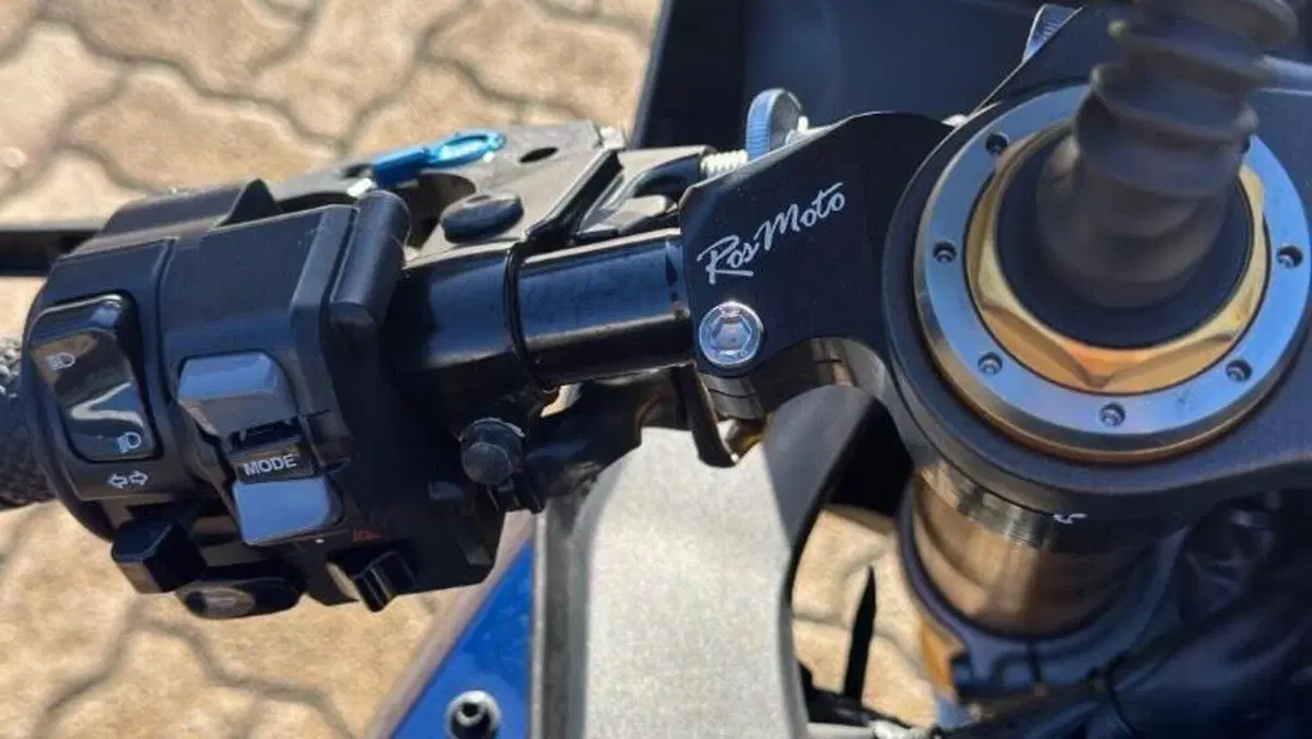 Yamaha YZF R1 M (2017 - 19)  (8)