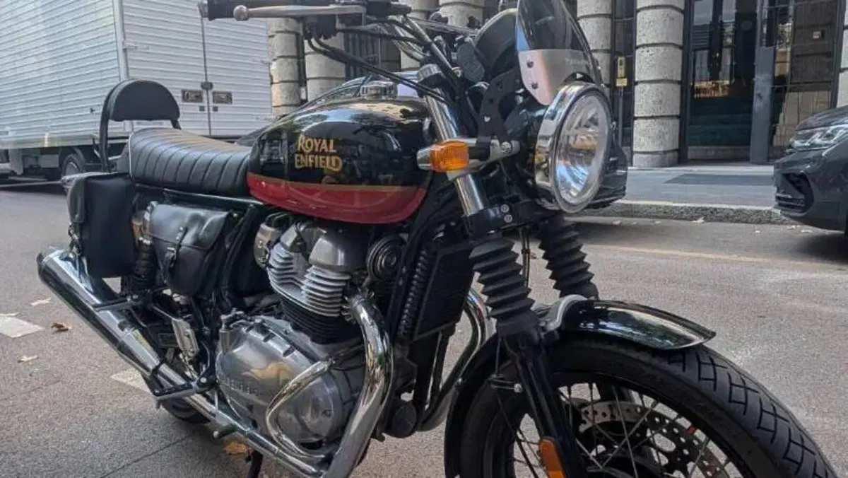 Royal Enfield Interceptor 650 (2021 - 26)  (2)