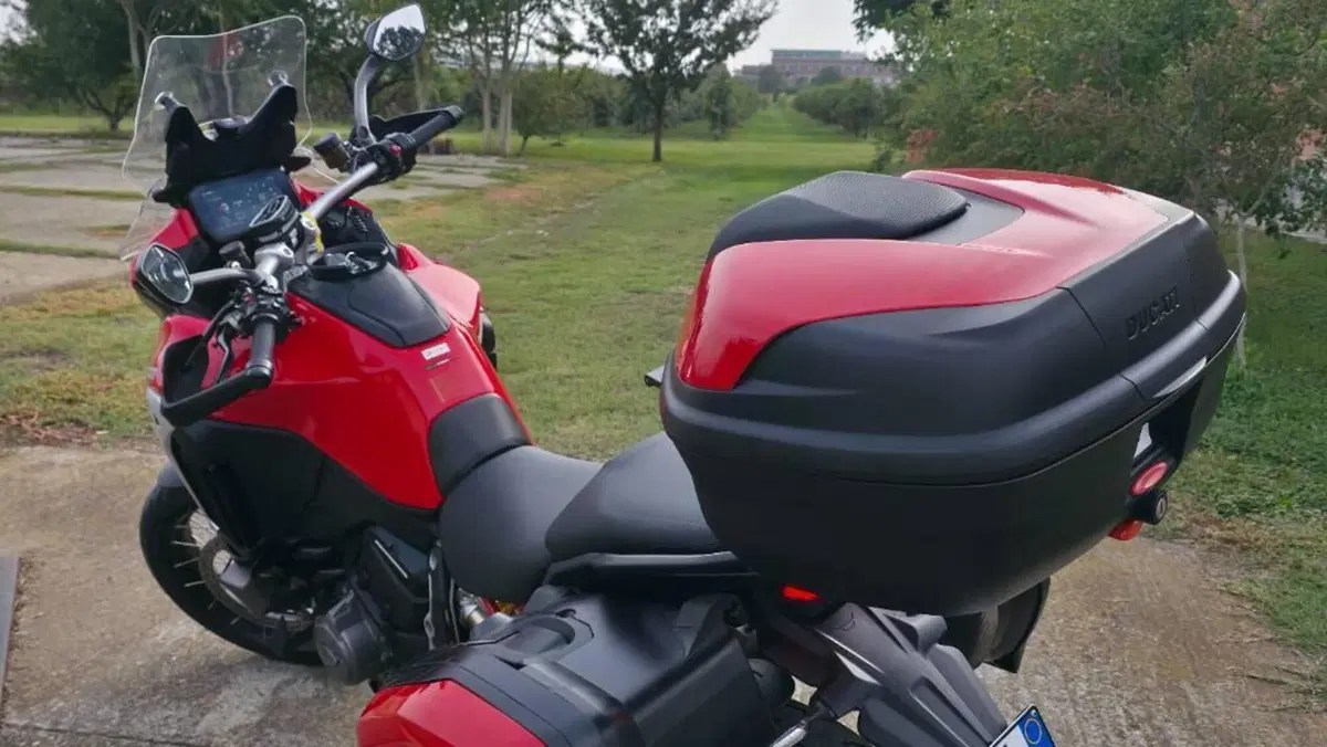 Ducati Multistrada V4 S (2021 - 24)  (2)