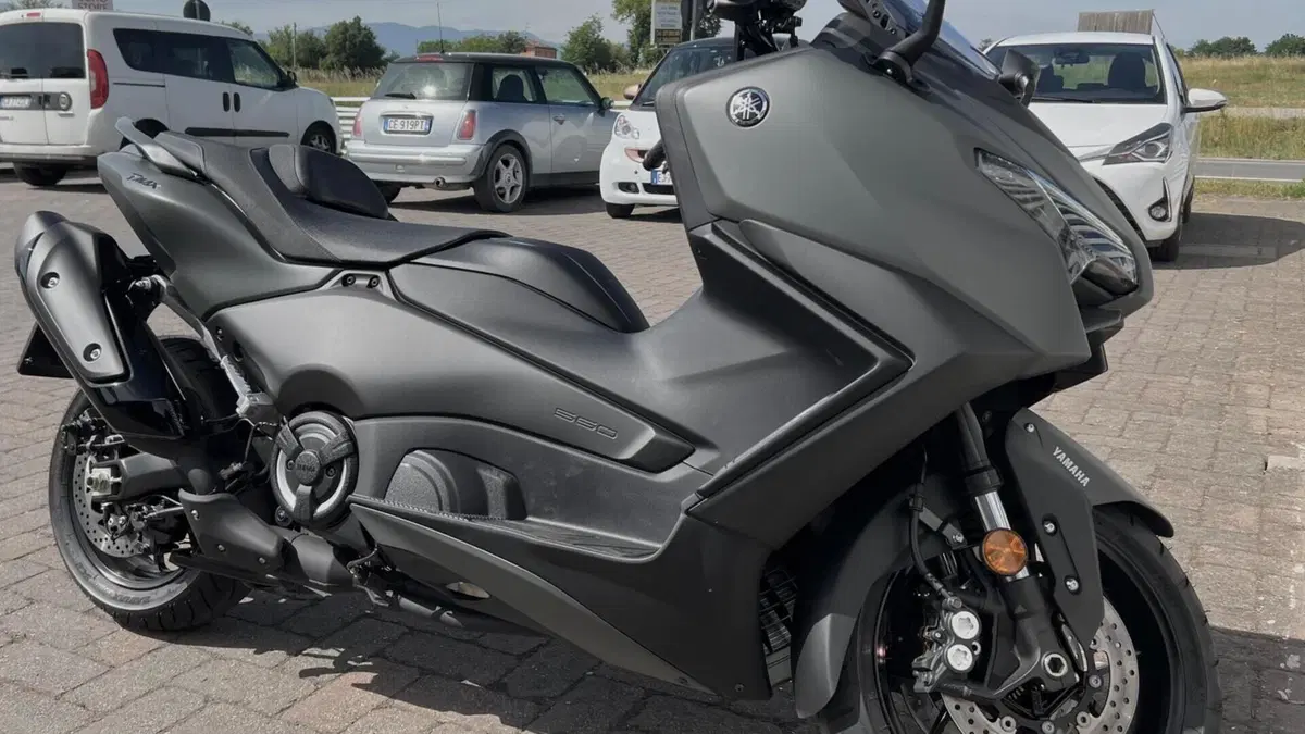 Yamaha T-Max 560 (2025 - 26) 