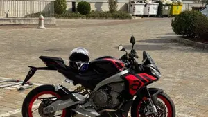 Aprilia Tuono 660 Factory (2022 - 24)  (3)