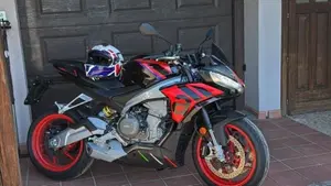 Aprilia Tuono 660 Factory (2022 - 24)  (7)