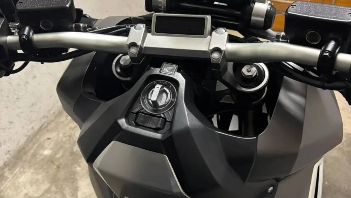 Honda X-ADV 750 (2017)  (3)