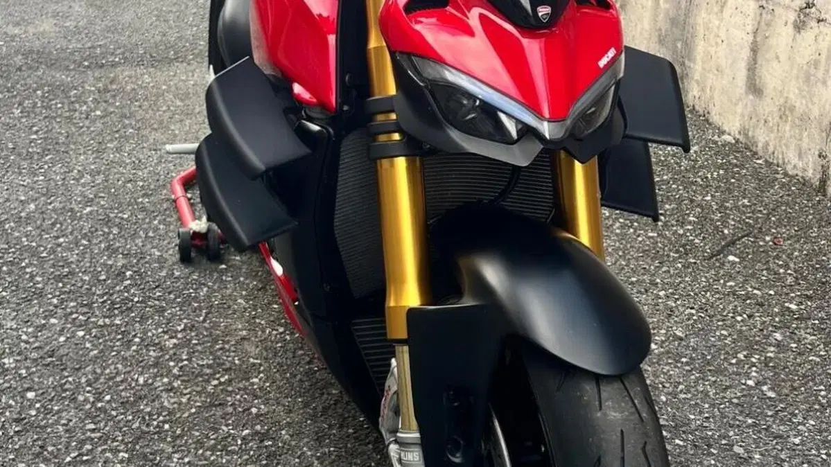 Ducati Streetfighter V4 1100 S (2020)  (2)