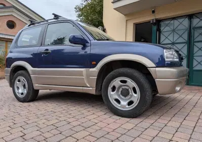 Suzuki Grand Vitara 16V cat 3 porte (2)