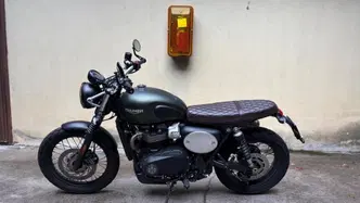 Triumph Street Scrambler 900 (2017 - 18) usata