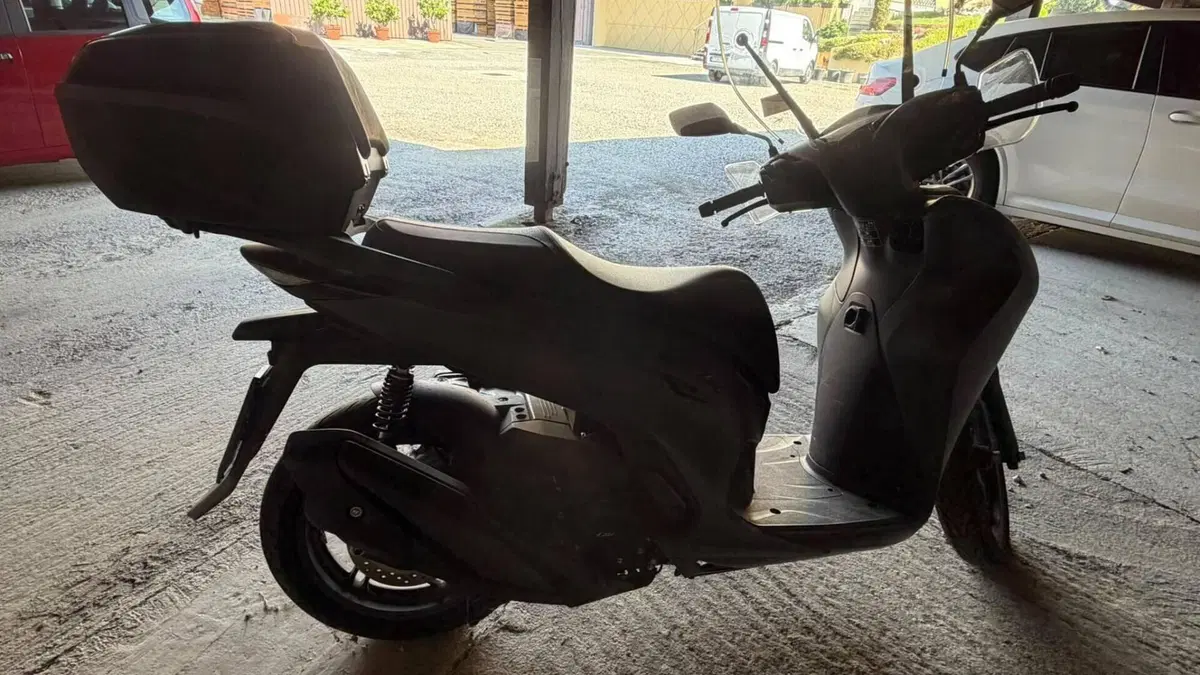 Honda SH 350i GT (2025 - 26)  (2)