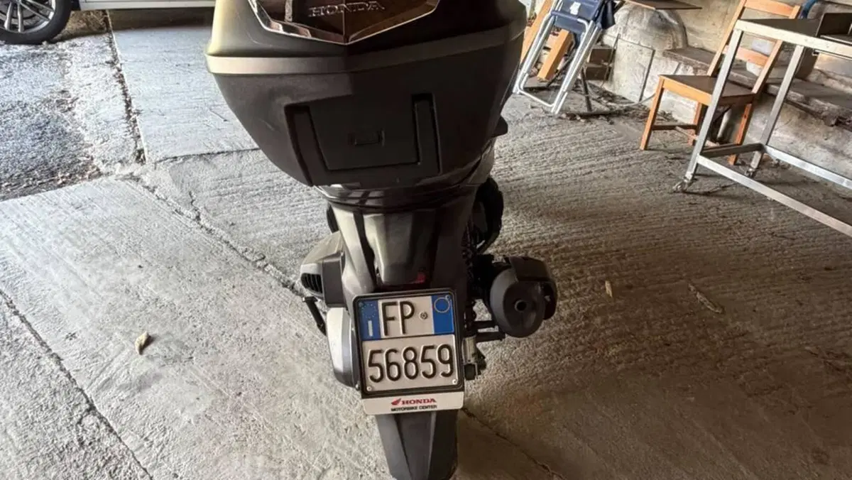 Honda SH 350i GT (2025 - 26)  (3)