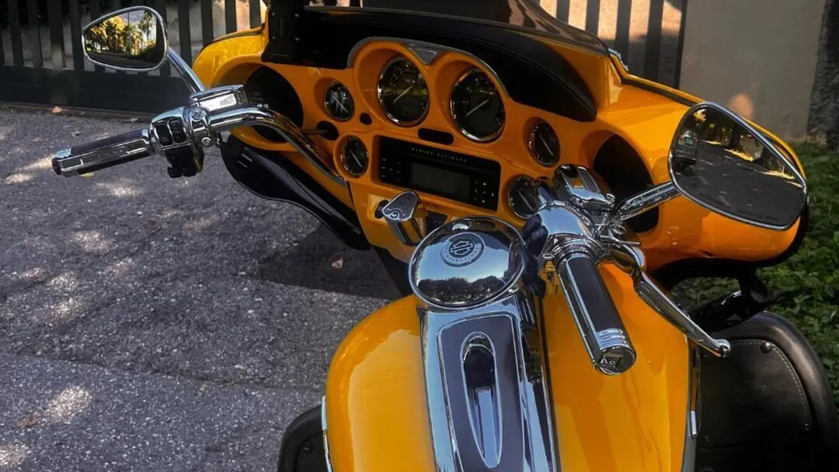Harley-Davidson 1800 Electra Glide Ultra Classic (2012 - 13) - FLHTCUSE  (2)