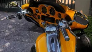 Harley-Davidson 1800 Electra Glide Ultra Classic (2012 - 13) - FLHTCUSE  (2)