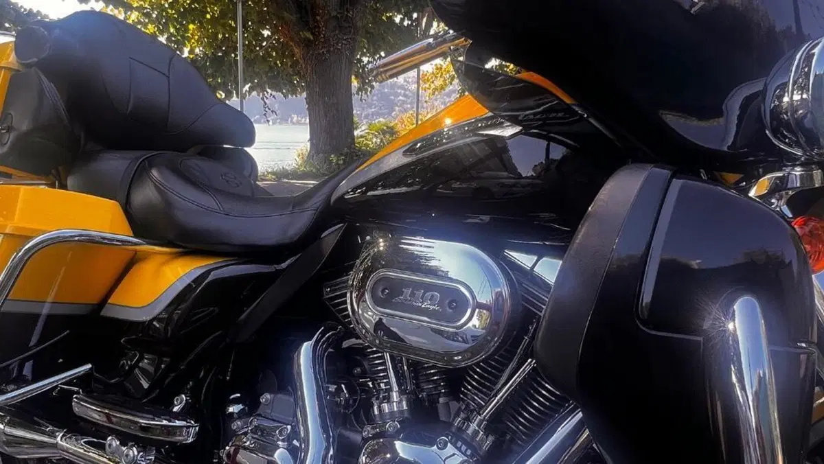Harley-Davidson 1800 Electra Glide Ultra Classic (2012 - 13) - FLHTCUSE  (4)