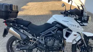 Triumph Tiger 800 XRt (2018 - 20)  (5)