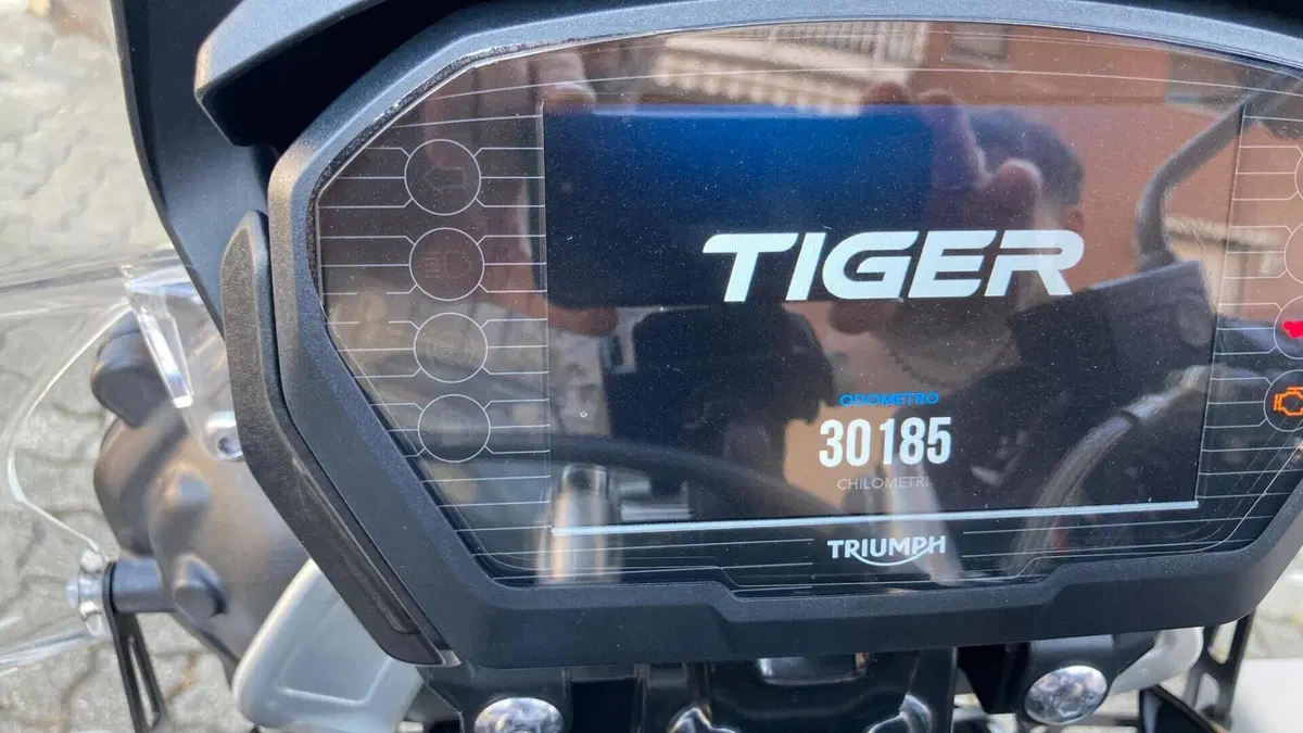 Triumph Tiger 800 XRt (2018 - 20)  (7)