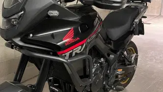 Honda Transalp XL750 (2025) usata