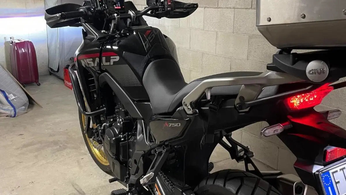 Honda Transalp XL750 (2025)  (5)