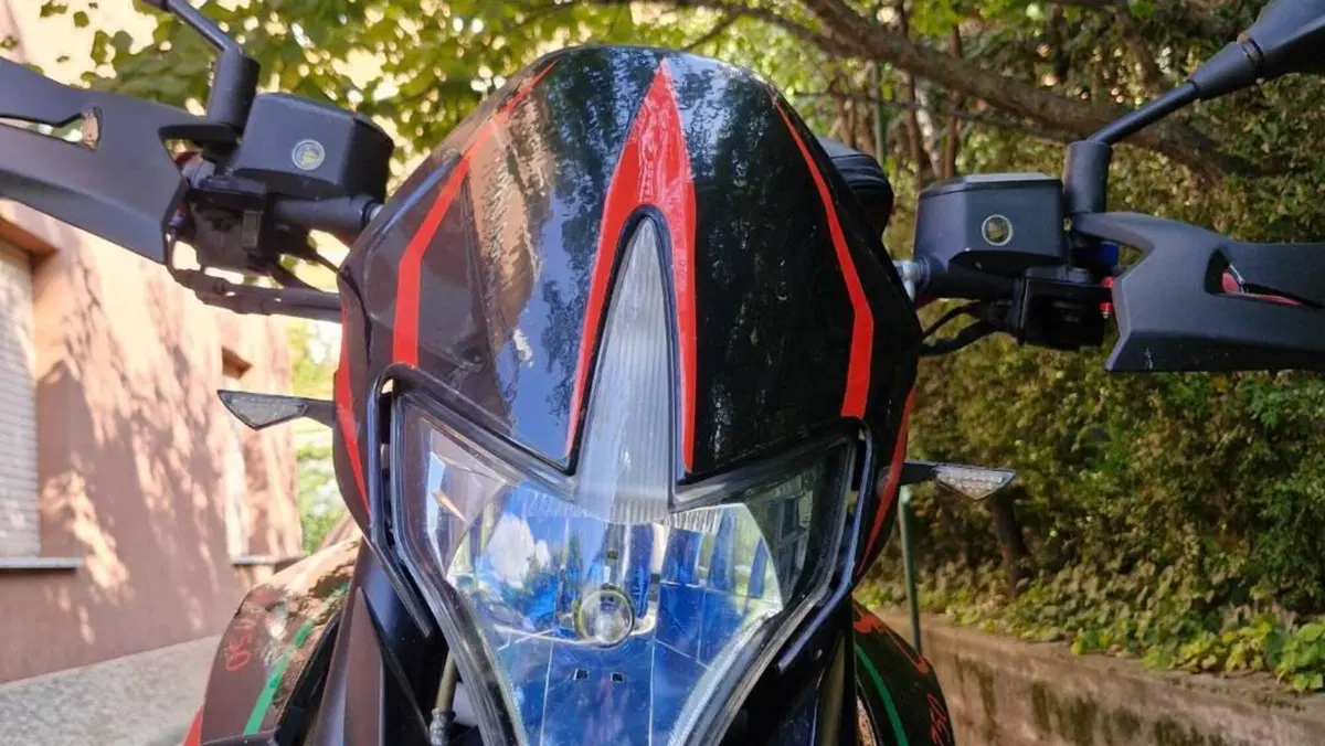 Aprilia Dorsoduro 750 (2009 - 14)  (11)
