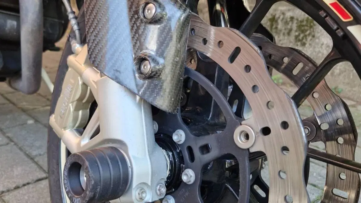 Aprilia Dorsoduro 750 (2009 - 14)  (9)