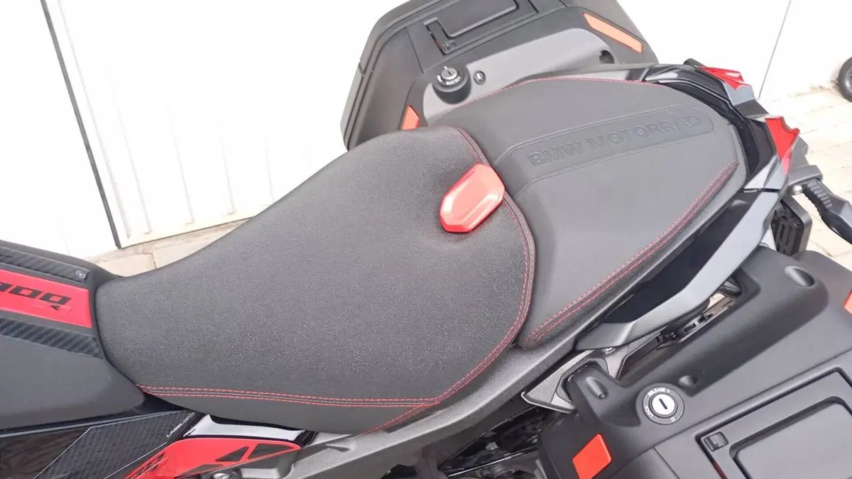Bmw R 1300 R (2026 - 27)  (5)