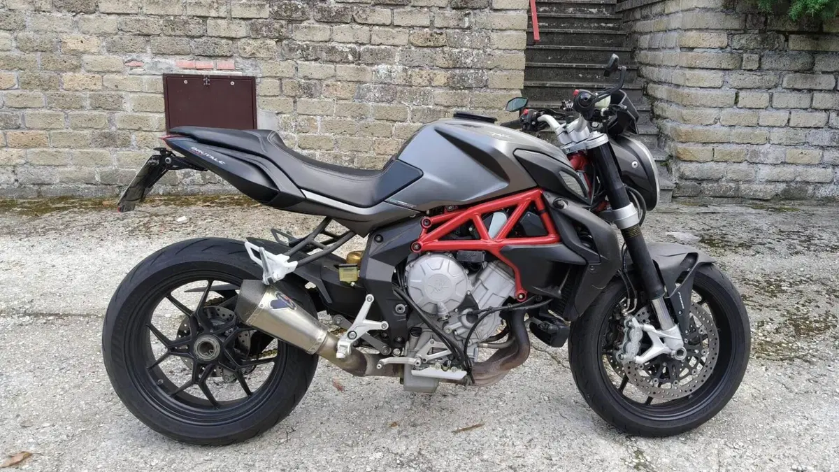 MV Agusta Brutale 800 RR (2015 - 16) 