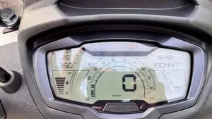 Piaggio Beverly 300 Hpe (2021)  (12)