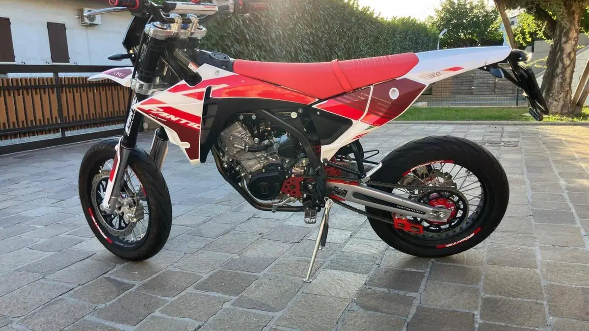 Fantic Motor XMF 125 Competition (2025 - 26)  (4)