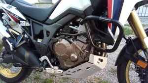 Honda Africa Twin CRF 1000L (2016 - 17)  (4)