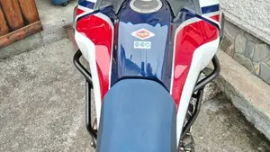 Honda Africa Twin CRF 1000L (2016 - 17)  (8)