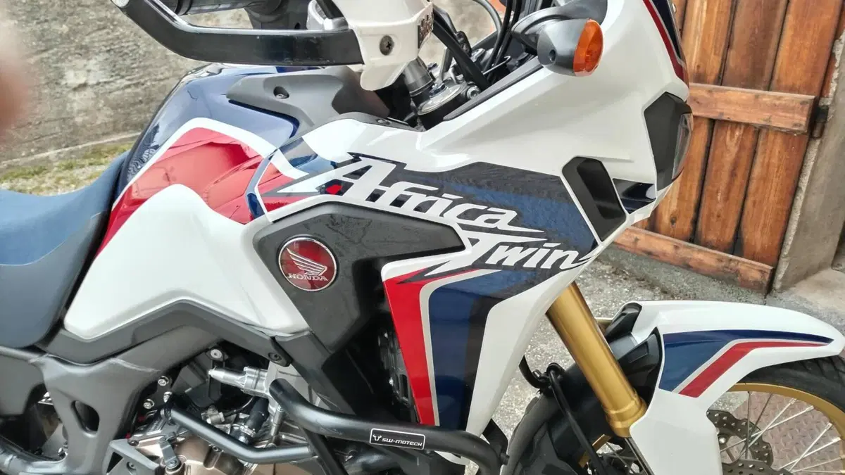 Honda Africa Twin CRF 1000L (2016 - 17)  (5)