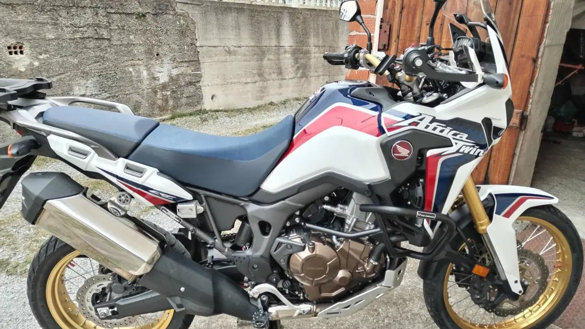 Honda Africa Twin CRF 1000L (2016 - 17)  (2)