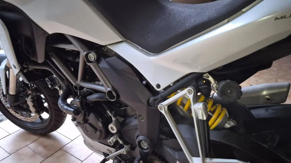 Ducati Multistrada 1200 ABS (2010 - 12)  (9)